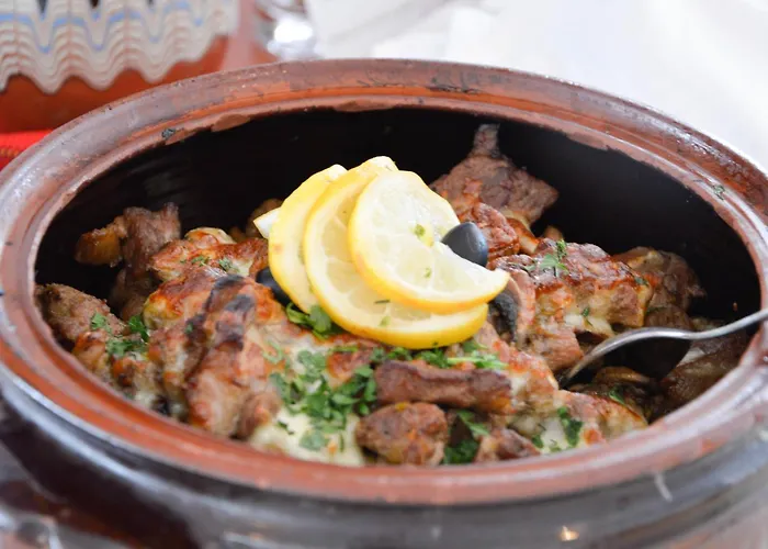 Elitsa מלון אלבנה